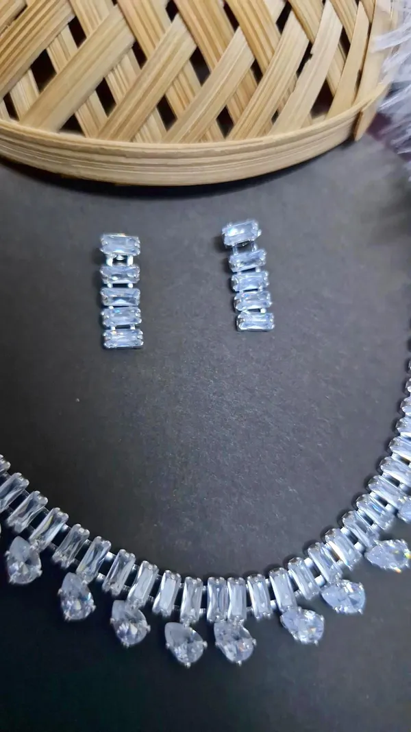 Silver_American_Diamond_Set_With_Earrings_For_Women