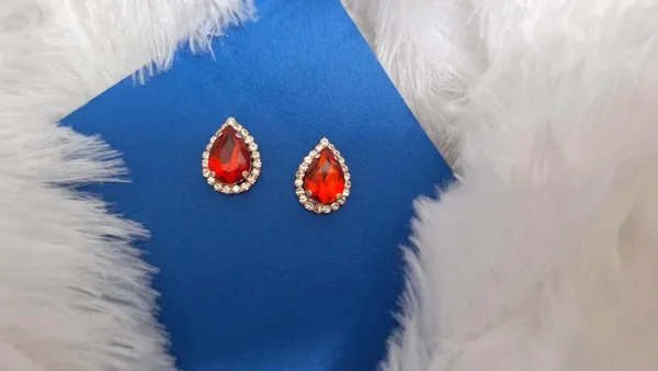 Red_Crystal_And_American_Diamond_Set_With_Earrings_For_Women