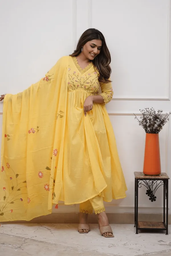 Yellow_Cotton_Neck_Embroidery_Suit