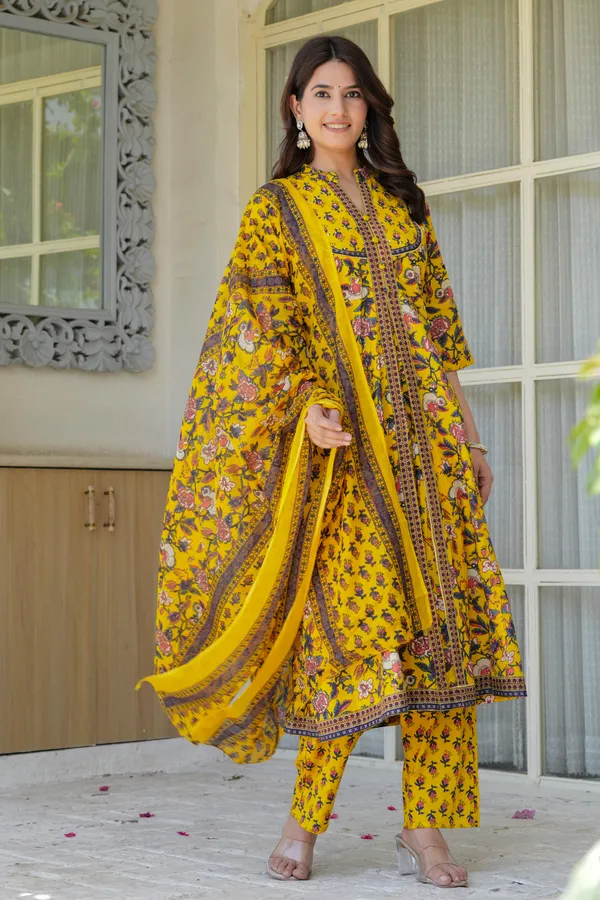 Yellow_Flower_Printed_Three_Piece_Suit