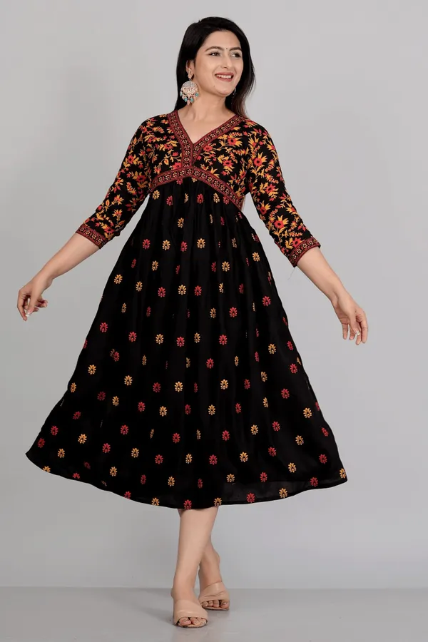 Black_Rayon_Aliya_Cut_Casual_Gown