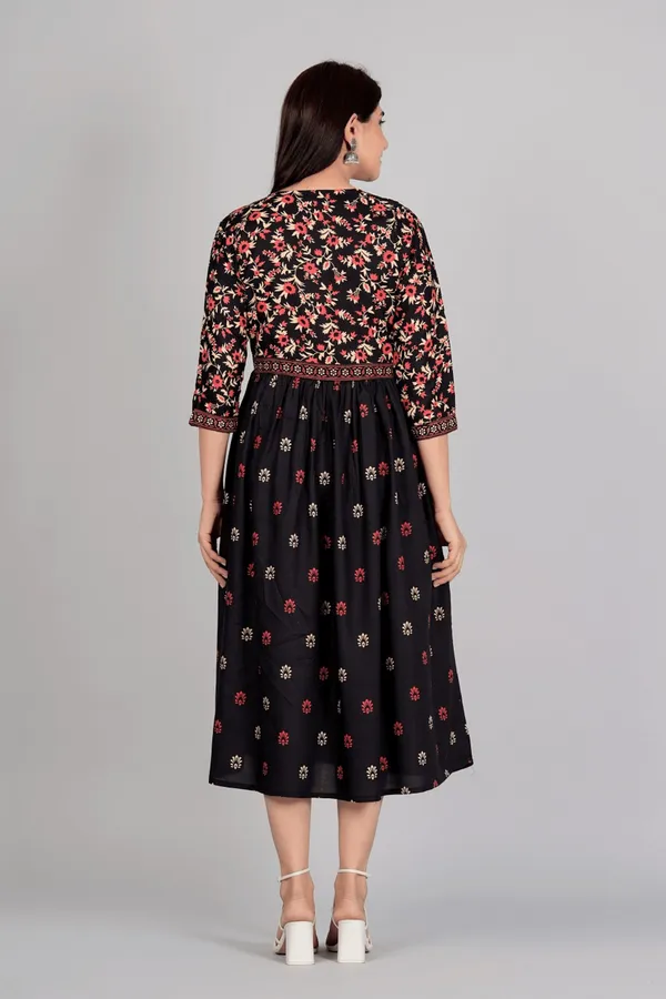 Black_Rayon_Aliya_Cut_Casual_Gown