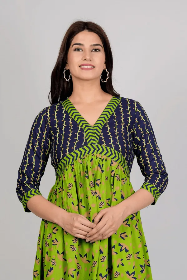 Green_Rayon_Aliya_Cut_Casual_Gown