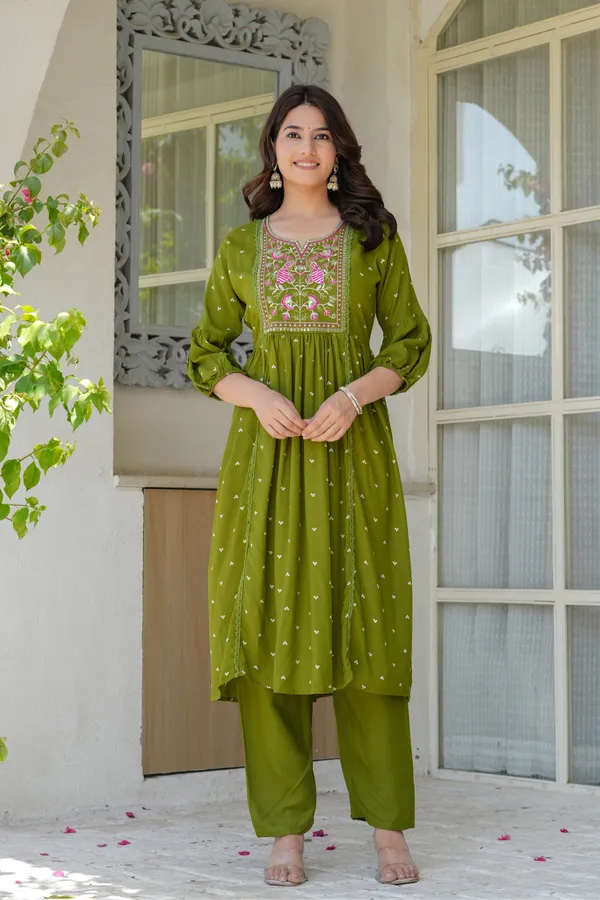 Olive_Neck_Embroidered_Kurta_Set