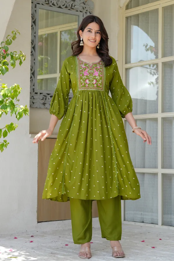 Olive_Neck_Embroidered_Kurta_Set