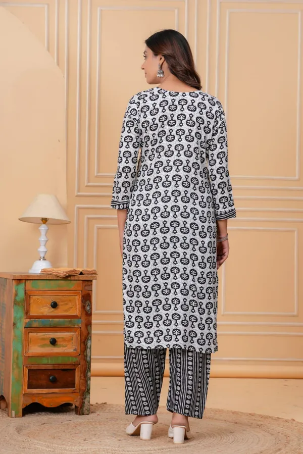 Black_&_White_Cotton_Tribal_Block_Kurta_Set