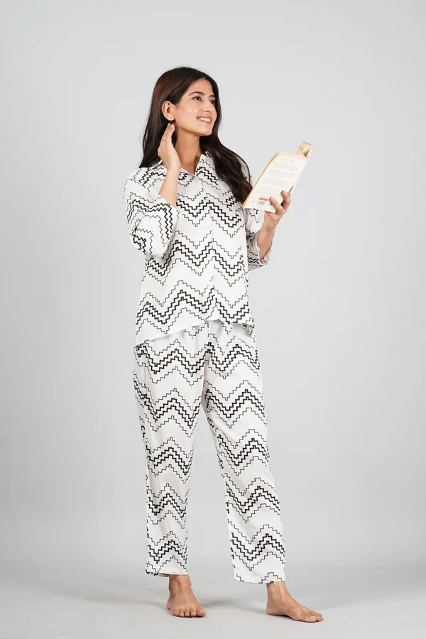White_Cotton_Patterned_Night_Suit