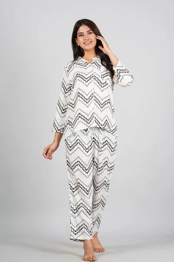 White_Cotton_Patterned_Night_Suit