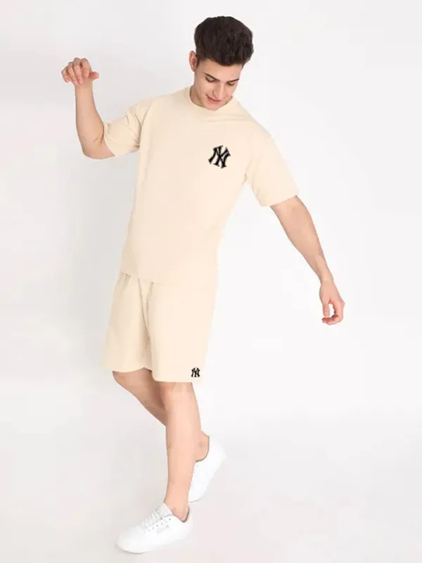 Cream_Stylish_Tye-Dye_Oversize_T-Shirt_And_Shorts_For_Men