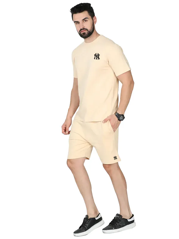 Cream_Stylish_Tye-Dye_Oversize_T-Shirt_And_Shorts_For_Men