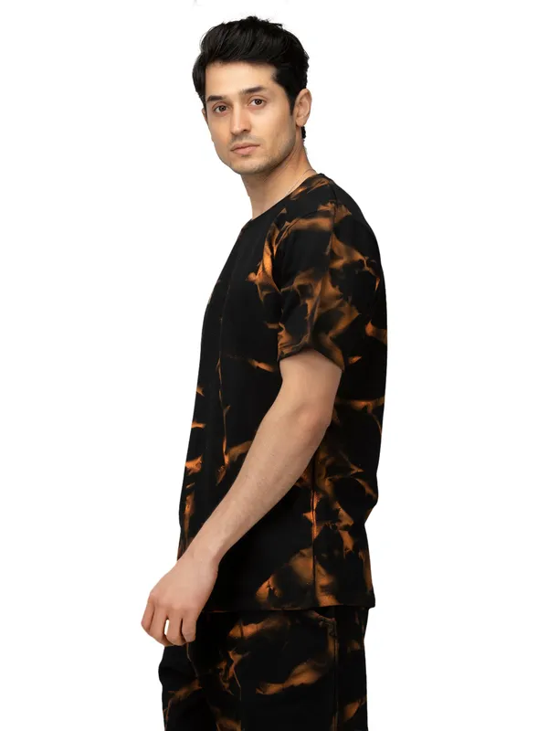 Black_Stylish_Tye-Dye_Oversize_T-Shirt_And_Shorts_For_Men