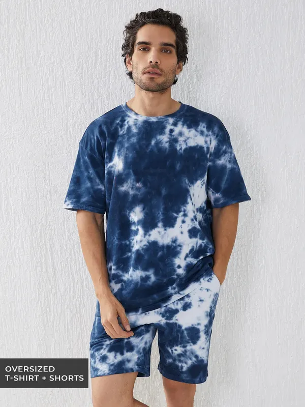 Blue_Stylish_Tye-Dye_Oversize_T-Shirt_And_Shorts_For_Men