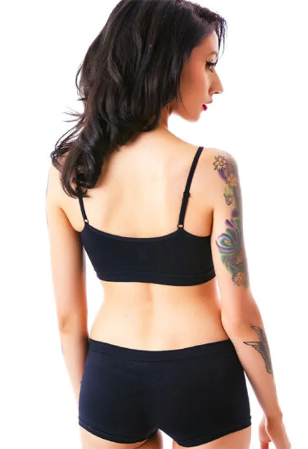 Adore_The_Ease_Of_Every_moment_Wth_Sporty_Spaghetti-Strap_Sports_Bra_&_Boyshort_Set