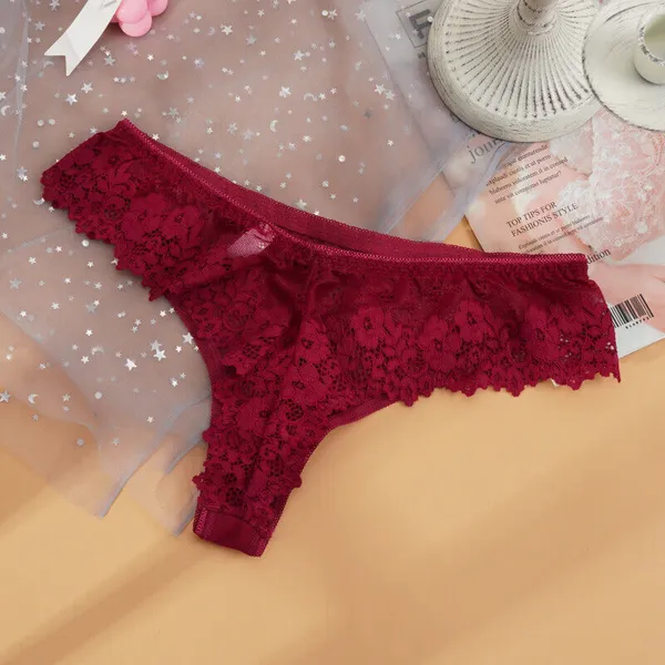 Floral_Lace_Thong_Underwear_Pack_of_1_(Multicolour)