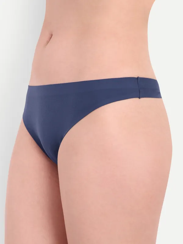 Adore_The_Fit_Of_Seamless_Low-Rise_Invisible_Thong