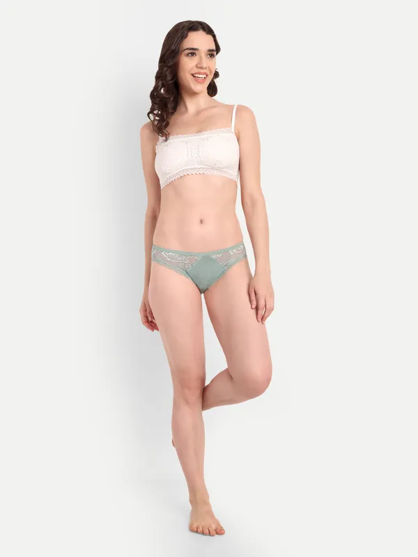Adore_Yourself_With_Lace_Student-Cut_Bikini_Panties