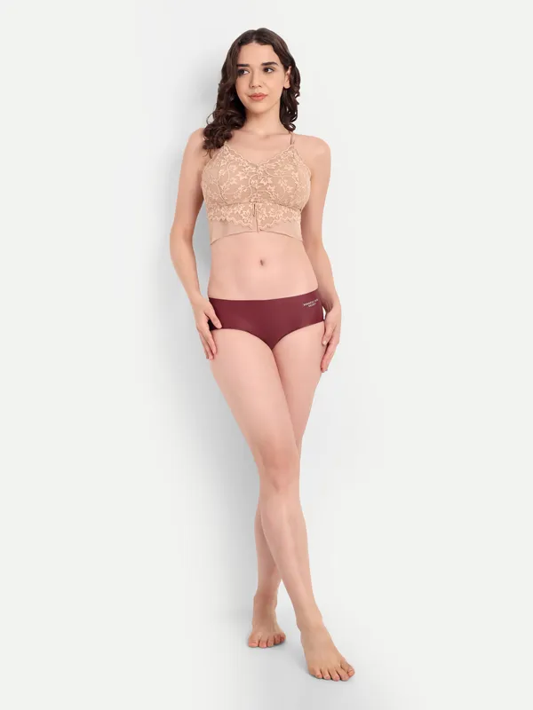 Adore_Your_Curve_With_Seamless_Invisible_Panties