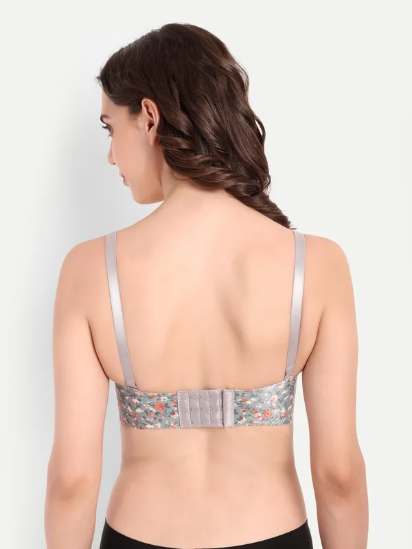 Adore_Your_Comfort_And_Elegance_With_Seamless_Wire-Free_Floral_Push-Up_Bra
