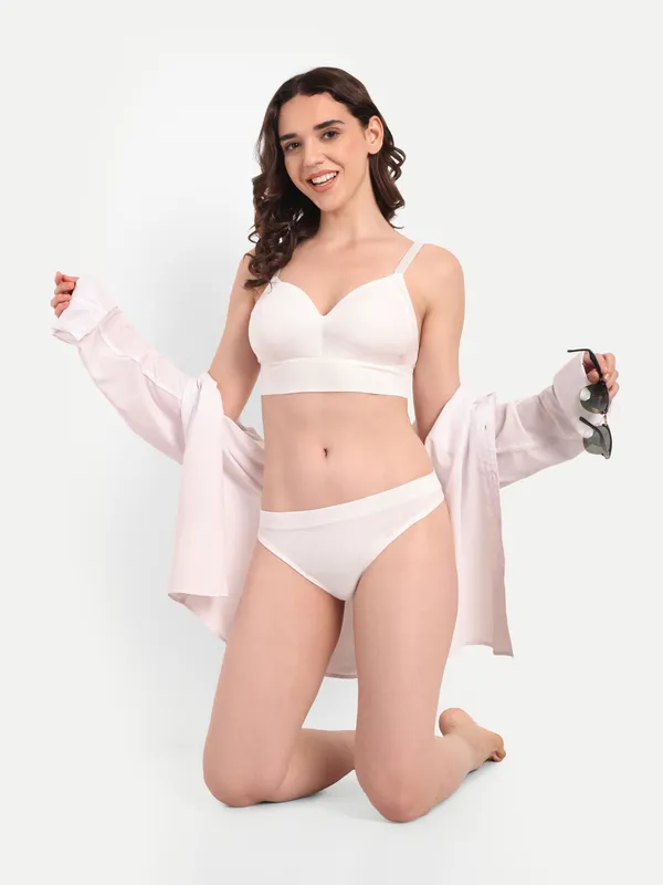 Seamless_Wrap_Thong_&_Cami_Set