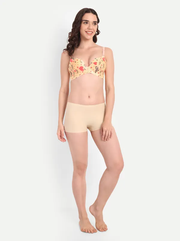Adore_Every_Curve_With_Seamless_Wire-Free_Floral_Push-Up_Bra