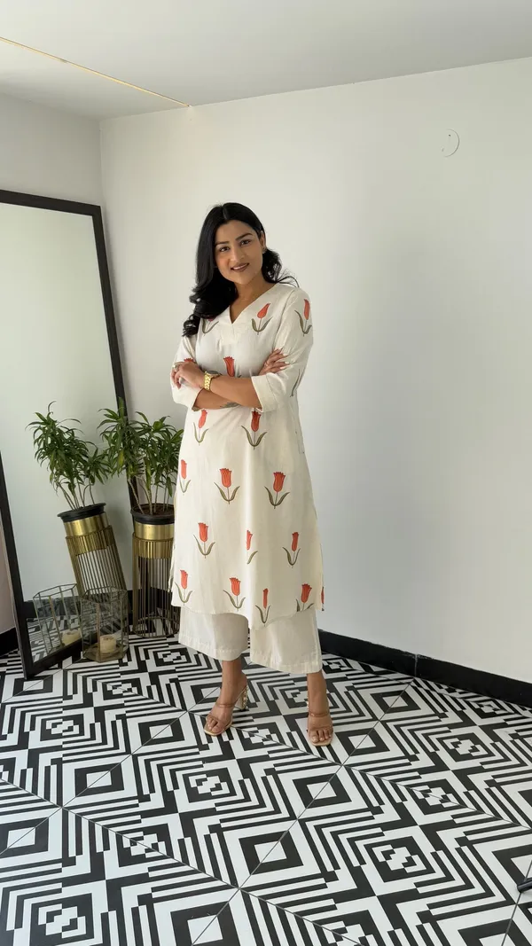 Premium_Pure_Cotton_Discharge_Print_Co-ord_Set__A-Line_Kurti_with_Ankle-Length_Pants_|_Summer_Collection