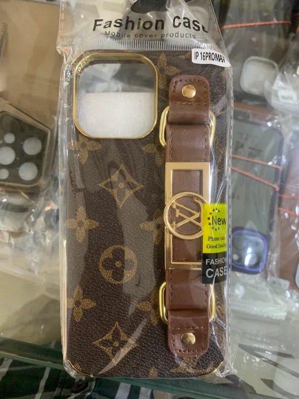 Bold_Red_Elegant_Leather_Strap_Back_Case_For_Iphone_Fashion_Brand_Luxury