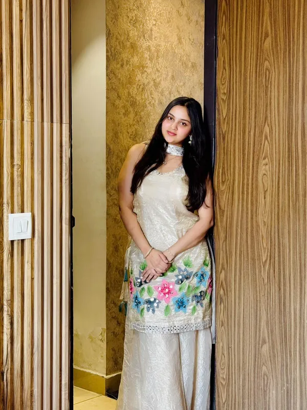 Arista_Divya_