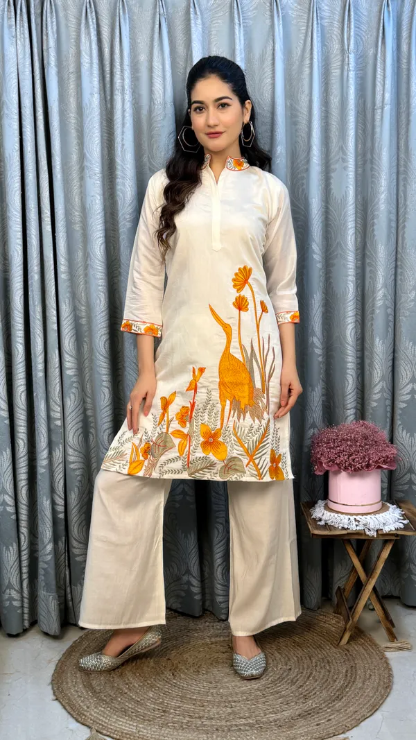 Off_White_Floral_Embroidered_Kurta_Set_With_Wide_Leg_Pants