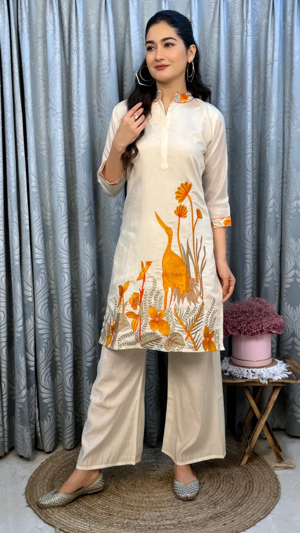 Off_White_Floral_Embroidered_Kurta_Set_With_Wide_Leg_Pants