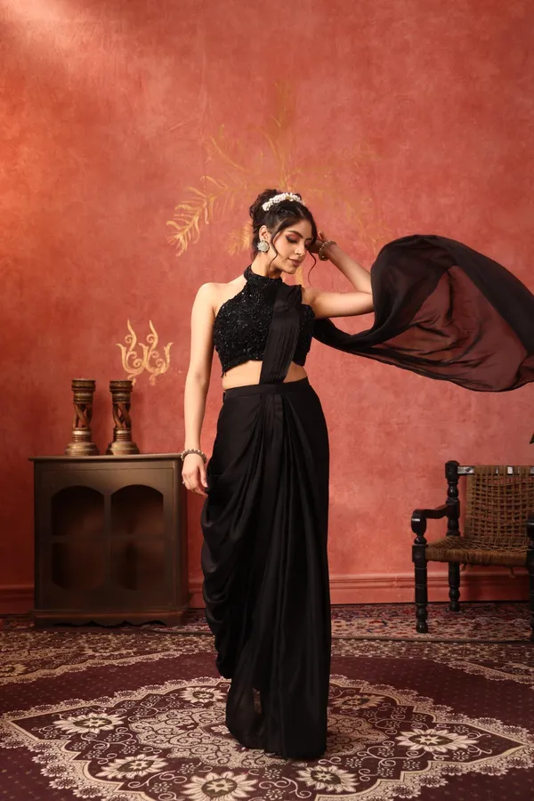 Black_Hand_Work_Embellished_Halter_Neck_Crop_Top_With_Draped_Saree