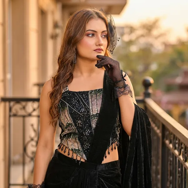 Black_Embellished_Velvet_Saree_With_Corset_Blouse