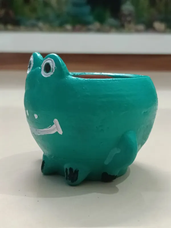 Green_Handcrafted_Frog_Shaped_Terracotta_Planter_Quirky_&_Cute_Home_Decor_Pot_For_Succulents_And_Indoor_Plants