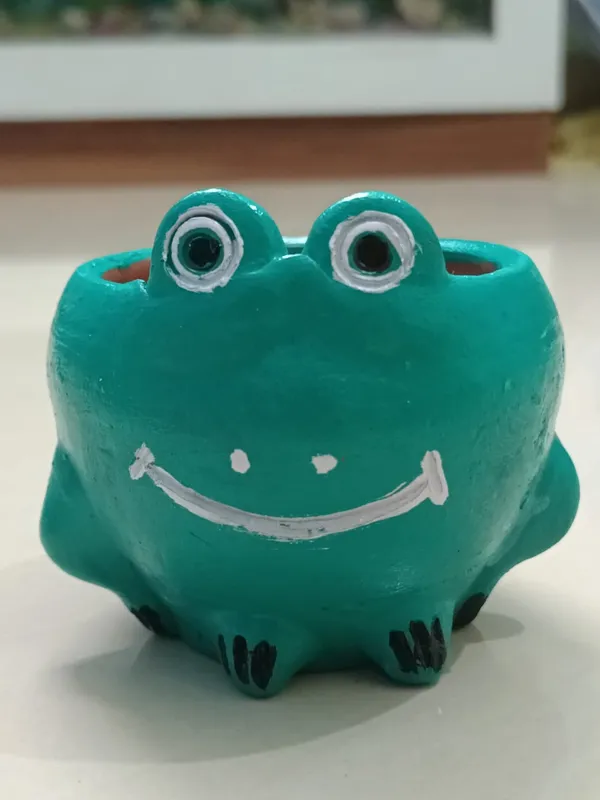 Green_Handcrafted_Frog_Shaped_Terracotta_Planter_Quirky_&_Cute_Home_Decor_Pot_For_Succulents_And_Indoor_Plants