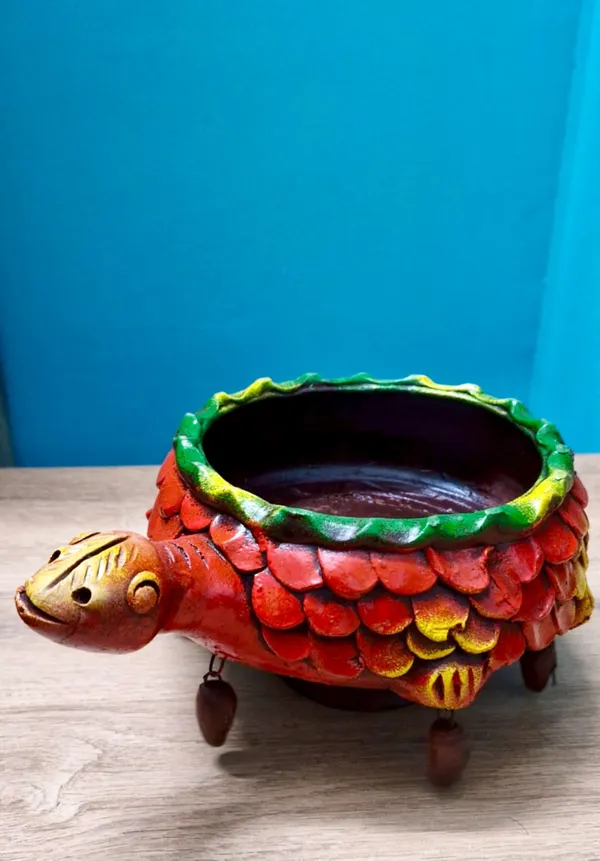Handcrafted_Terracotta_Turtle_Bowl_(9''x6'')_|_Urli_for_Floating_Flowers_&_Home_Décor