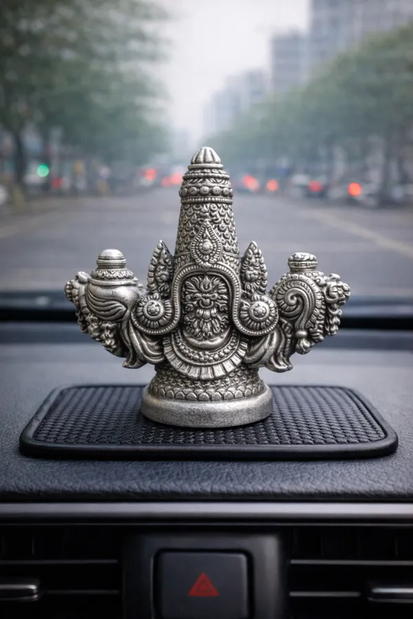 Premium_Lord_Balaji_(Tirupati)_3_inch_x_4_inch_Silver_Finish_Idol_for_Car_Dashboard_|_Venkateswara_Decorative_Murti_|_Auspicious_Car_&_Home_Decor