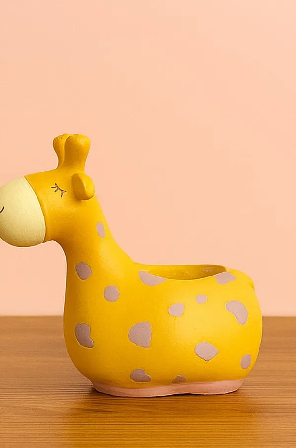 Yellow_And_Sky_Blue_Cute_Animal_Planters_Giraffe_&_Elephant_Resin_Decorative_Pots_For_Kids_Room,_Desk_&_Gifting_(Set_Of_2)