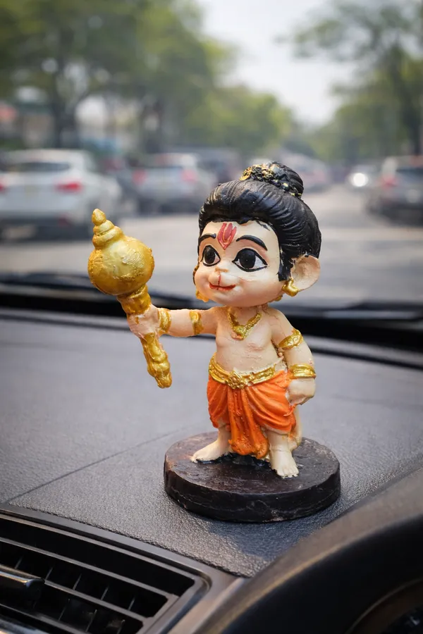 Cute_Bal_Hanuman_Car_Dashboard_Idol_|_Mini_Hanuman_Ji_Murti_for_Car,_Home_&_Office_|_Lucky_&_Protective_Idol_|_3_Inch