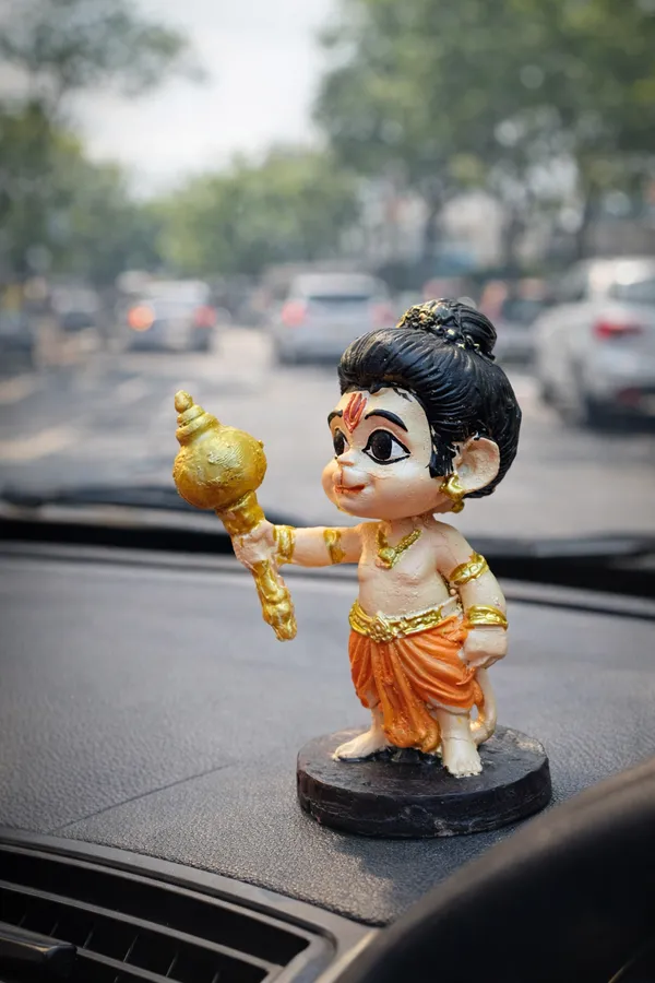 Cute_Bal_Hanuman_Car_Dashboard_Idol_|_Mini_Hanuman_Ji_Murti_for_Car,_Home_&_Office_|_Lucky_&_Protective_Idol_|_3_Inch