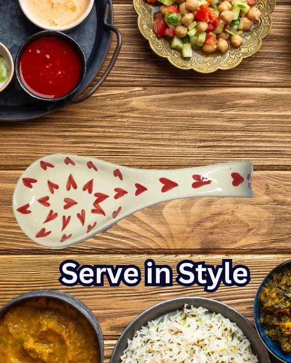 Off-White_Ceramic_Serving_Spoon_Rest_Cum_Spatula_Holder_For_Kitchen_Counter_Top/_Dinning_Table_(23_Cm)