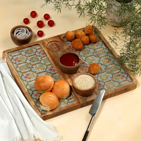 Enamel_Coated_Rectangle_Serving_Platter_with3_Bowls_in_Mangowood_|Snacks_Platter_for_Home_&_Dining_Table_|_Chip_n_Dip_Platter_with_Handle_|_Serving_Tray_(12_Inches)