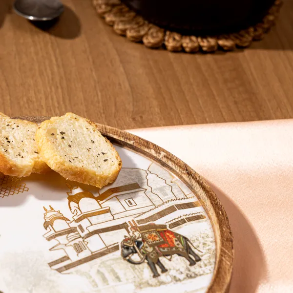 Round_Serving_Platter_in_Mangowood_,_Snacks_Platter_For_Home_&_Dining_Table_,_Multipurpose_Tray_,_Serving_Tray