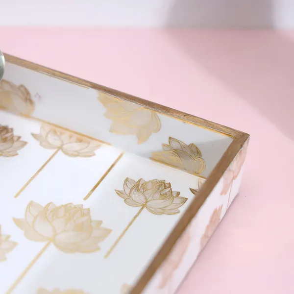 White_&_Gold_Wooden_Waterproof_Wooden_Enamel_Coated_Serving_Tray_For_Home_And_Dining_Table_,_Multipurpose_Tray_(_(25X25X4)Cm_)