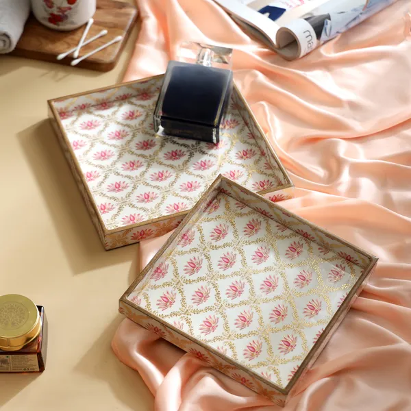 White_Pink_&_Gold_Wooden_Wooden_Enamel_Coated_Square_Set_Of_2_Trays_,_Serving_Tray_For_Home_&_Dining_Table_,_Printed_Multipurpose_Trays_(_(23X23||20X20)Cm_)_(Set_Of_2)