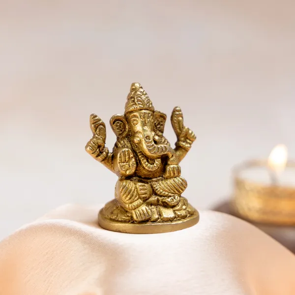 Premium_Brass_Ganesh_Ji_Murti_Decorative_Idol_Showpiece_|_2_Inch_Small_Ganpati_Statue_for_Mandir,_Pooja_Room_&_Temple_D?cor_|_Perfect_Diwali_Decoration_&_Festive_Gift