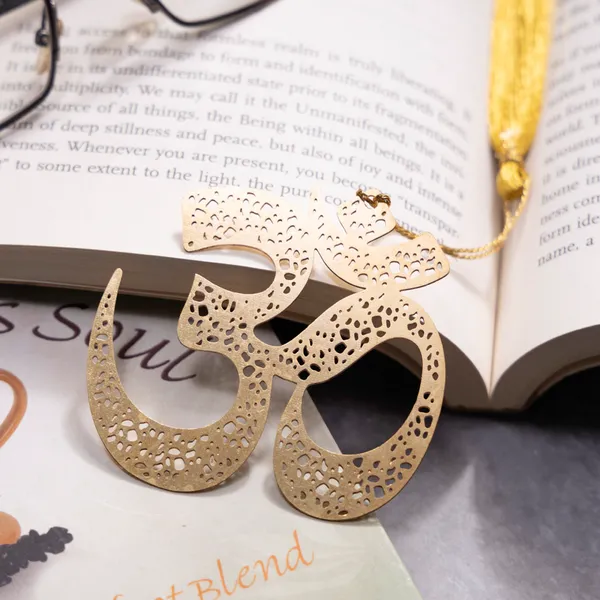 Handcrafted_Brass_Bookmark_?_Golden_OM_with_Tassel_|_Spiritual_Gift,_Meditation_&_Yoga_Book_Accessory
