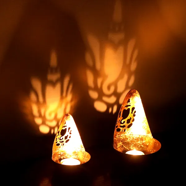 Metal_Shadow_Ganesh_Ji_Diya_Set_for_Home_Decoration_|_Decorative_Candle_Holders_for_Diwali,_Home_Temple_&_Festive_Decoration_Gifting_(Pack_of_2)