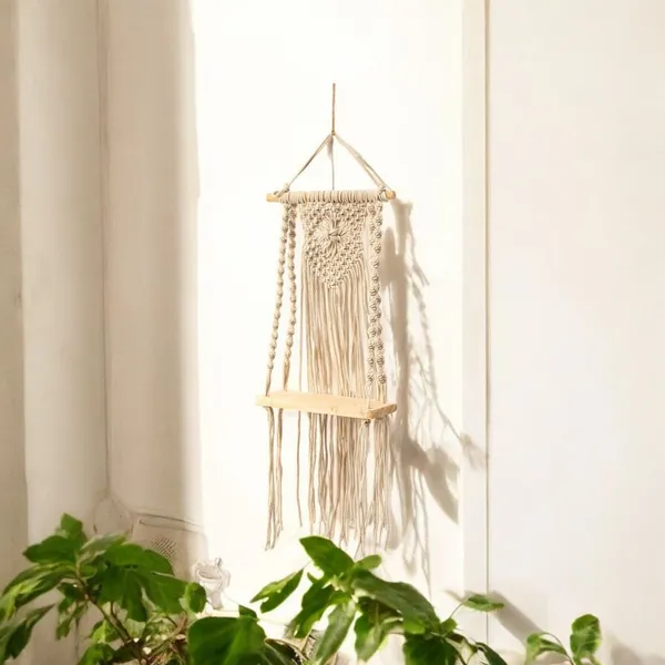Handcrafted_Macrame_Floating_Shelf_Wall_Hanging_Off-White_Cotton_Rope_Tapestry_with_Pine_Wood_Shelf_and_Decorative_Fringe_for_Bohemian_Home_D?cor