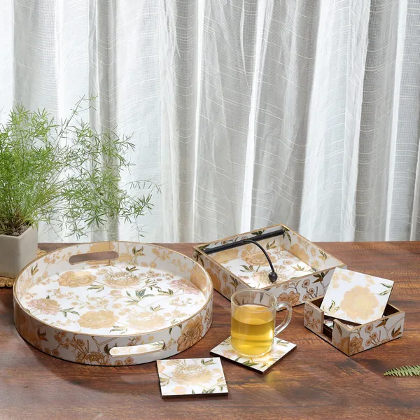Multicolor_Wooden_Waterproof_Wooden_Enamel_Coated_Round_Serving_Tray_Coasters_And_Napkin_Holder_Set_For_Home_And_Dining_Table_,_Multipurpose_Tray_&_Tissue_Holder_(_(13X13X2||10X10||19X19)Cm_)_(Set_Of_3)