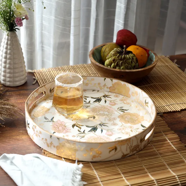Multicolor_Wooden_Waterproof_Wooden_Enamel_Coated_Round_Serving_Tray_Coasters_And_Napkin_Holder_Set_For_Home_And_Dining_Table_,_Multipurpose_Tray_&_Tissue_Holder_(_(13X13X2||10X10||19X19)Cm_)_(Set_Of_3)