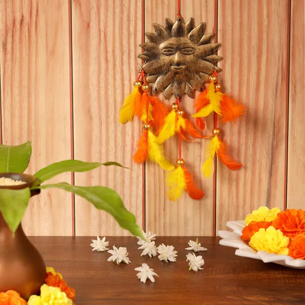Metal_Sun_Hanging_with_Orange_&_Yellow_Feathers_for_Home,_Garden,_Balcony,_Car_Decorative_(8x4.75_inch)